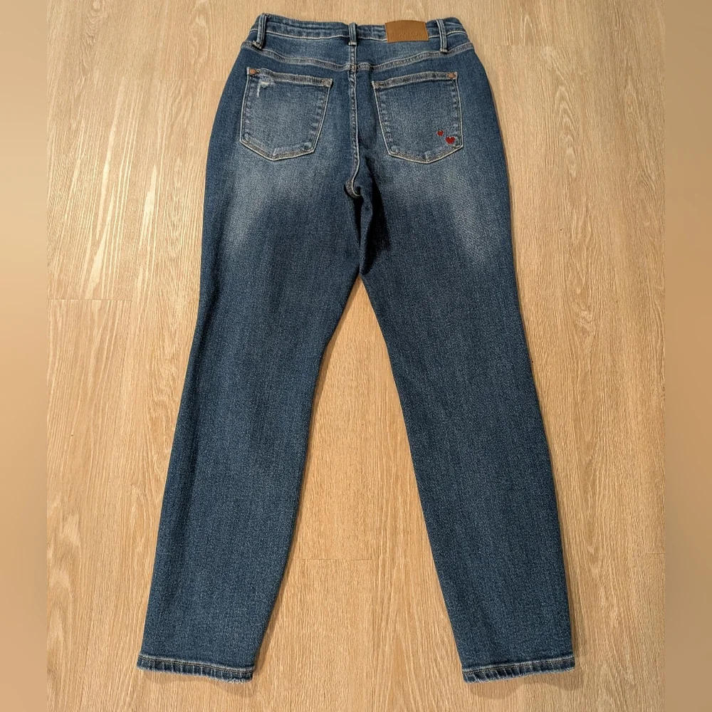Judy Blue Jeans Women's 28 Boyfriend Fit Queen Of Hearts Stretch NWOT - Picture 9 of 16